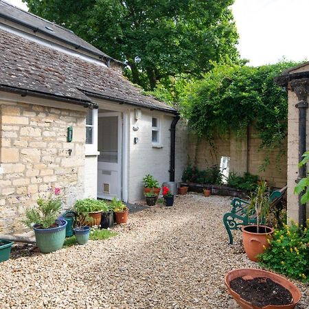 The Courtyard Cirencester Apartment Exterior foto